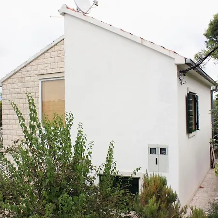 Seaside Holiday House Splitska, Brac - 5668 * Postira