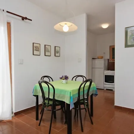 Seaside Holiday House Splitska, Brac - 5668 Holiday home